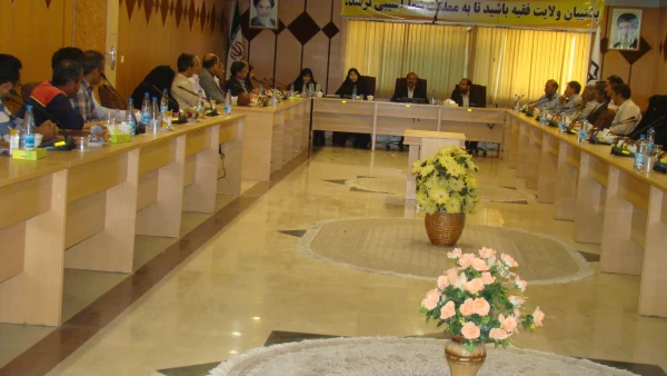 جلسه همدلی وهماهنگی پردیسهای خواهران و برادران لرستان جهت هرچه بهتر اجرایی شدن استقرار لایه ی مدیریت استانی دانشگاه فرهنگیان در استان لرستان