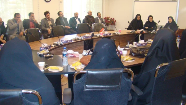 جلسه عمومی گروه آموزشی پردیس آیت الله کمالوند لرستان(خواهران)