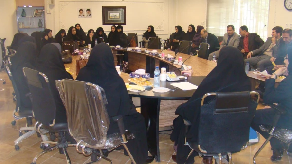 جلسه عمومی گروه آموزشی پردیس آیت الله کمالوند لرستان(خواهران)