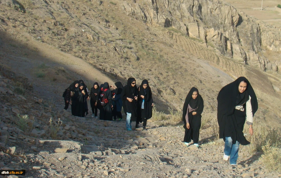 کوهپیمایی مشترک واحد مشاوره و امور فرهنگی پردیس آیت الله کمالوند لرستان(خواهران) 2