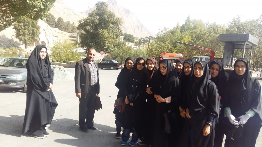 بازدید علمی دانشجویان رشته تاریخ ازاماکن تاریخی کرمانشاه