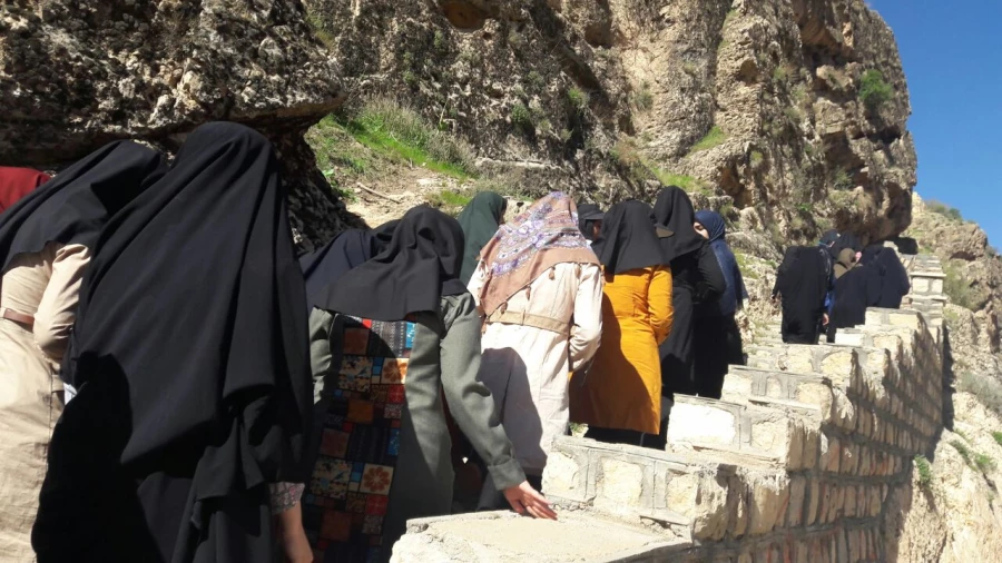 اردوی غار کوگان