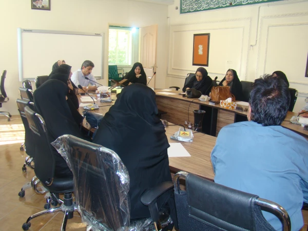 جلسه آشنایی و تبادل نظر سرپرست جدید پردیس آیت الله کمالوند لرستان با کارکنان