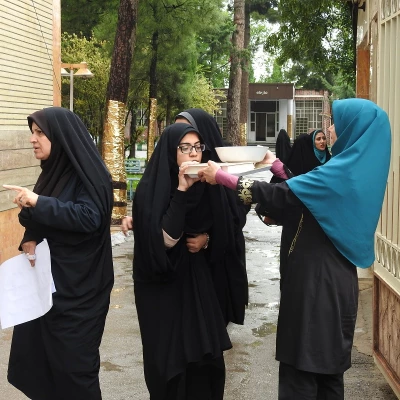 اردوی دانشجویان پردیس آیت اله کمالوند لرستان به حرم حضرت معصومه(س) و مسجد جمکران قم(+گزارش تصویری)