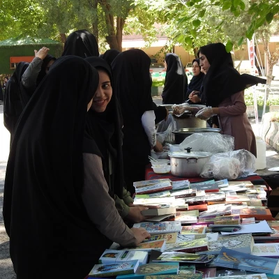 برپایی نمایشگاه و بازارچه آثار فرهنگی هنری سراهای دانشجویی
در پردیس آیت اله کمالوند لرستان به مناسبت هفته سراهای دانشجویی