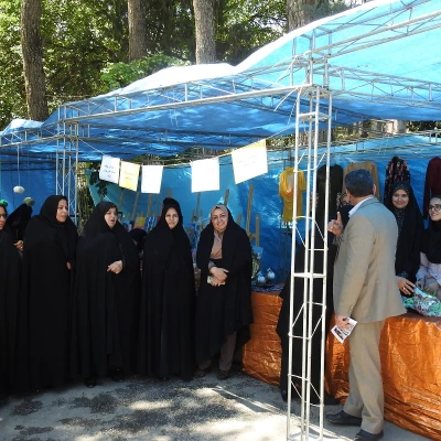 برپایی نمایشگاه و بازارچه آثار فرهنگی هنری سراهای دانشجویی
در پردیس آیت اله کمالوند لرستان به مناسبت هفته سراهای دانشجویی
