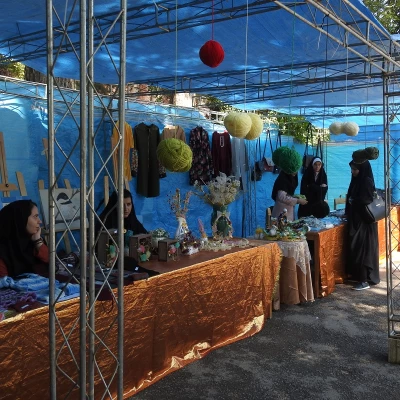 برپایی نمایشگاه و بازارچه آثار فرهنگی هنری سراهای دانشجوییدر پردیس آیت اله کمالوند لرستان به مناسبت هفته سراهای دانشجویی