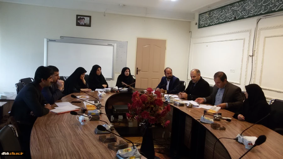 جلسه ستاد برگزاری گرامیداشت هفته پژوهش در پردیس آیت اله کمالوند لرستان