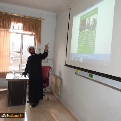 با شرکت دانشجویان ورودی 94 برگزار گردید:

کارگاه نماز، قرآن و مهدویت