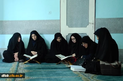 شرکت مسئولین، اعضای هیات علمی و کارکنان پردیس آیت اله کمالوند لرستان در جلسه هیات مذهبی حضرت معصومه(س) دانشگاه فرهنگیان لرستان