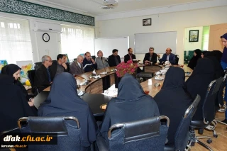 در اولین روز کاری سال جدید برگزار گردید:

حضور سرپرست و معاونت توسعه منابع و امور دانشجویی دانشگاه فرهنگیان استان  در نشست صمیمی سرپرست و کارکنان پردیس