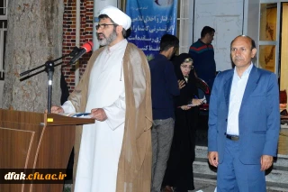 حجت الاسلام والمسلمین ماسوری نماینده معاونت فرهنگی سازمان مرکزی:

با ترویج قرآن در بین اقشار مختلف جامعه به خصوص نسل جوان می توانیم در برابر تهیدیدات و معضلات اجتماعی بایستیم.