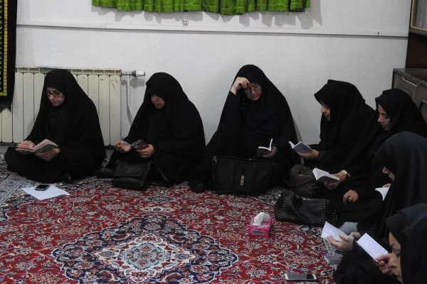 برگزاری مراسم زیارت عاشورا در پردیس آیت اله کمالوند لرستان