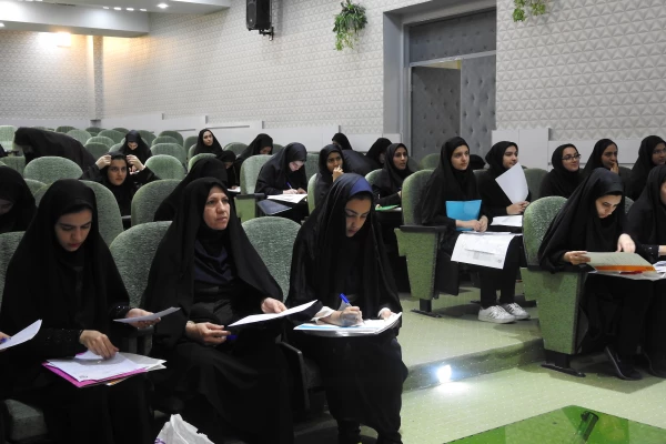 مراسم ثبت نام از دانشجو معلمان پردیس آیت اله کمالوند لرستان 