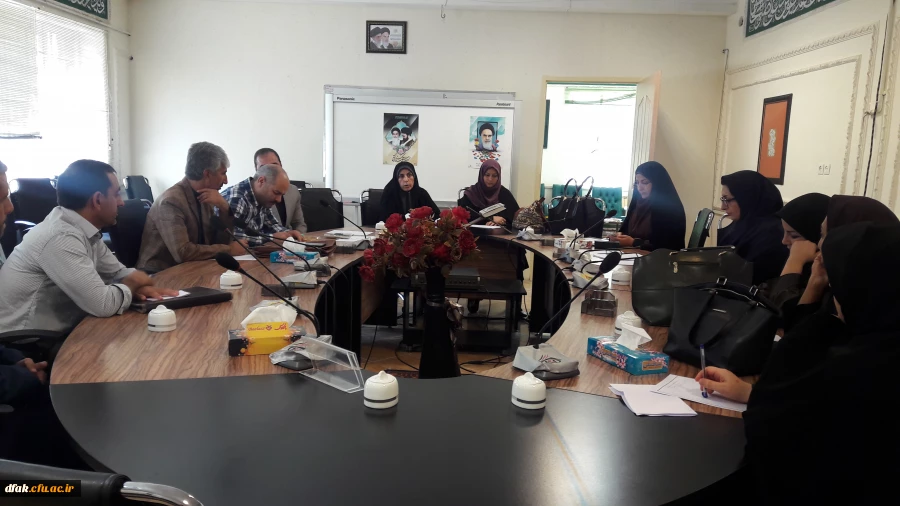 برگزاری جلسه هم اندیشی اساتید کارورزی پردیس آیت اله کمالوند لرستان