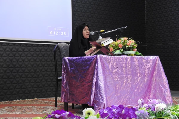 نشست معرفی کانون های فرهنگی-اجتماعی پردیس آیت اله کمالوند لرستان به حضور مسئول فرهنگی پردیس