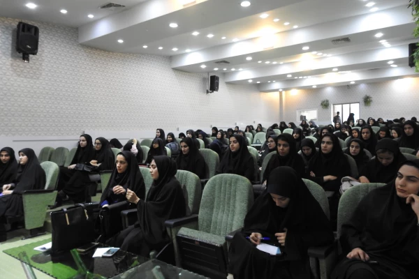 نشست معرفی کانون های فرهنگی-اجتماعی پردیس آیت اله کمالوند لرستان به حضور مسئول فرهنگی پردیس