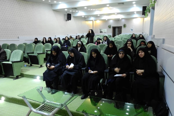 جلسه در پردیس آیت اله کمالوند لرستان 