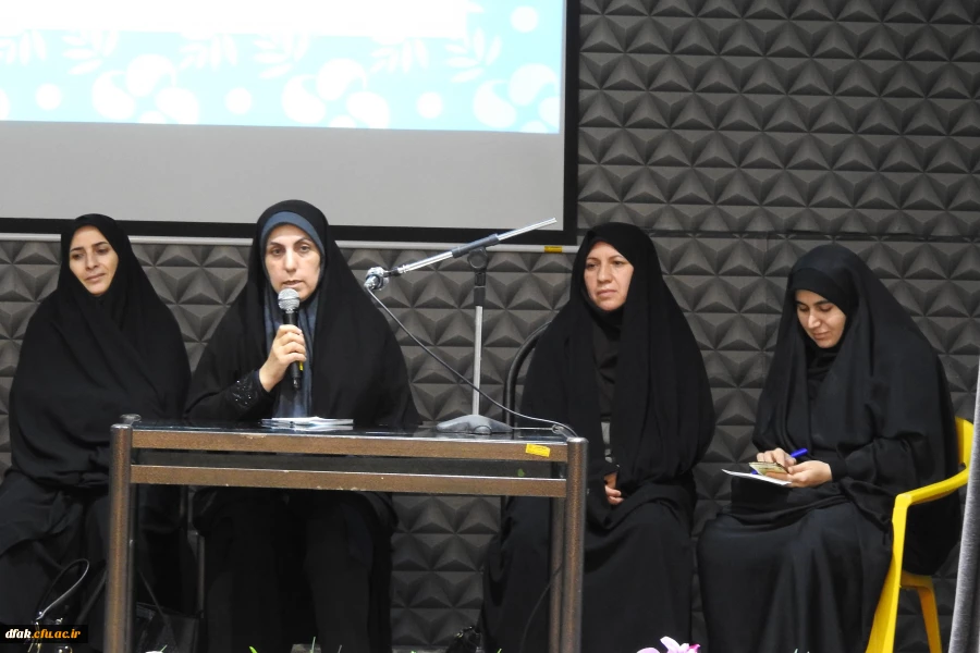 جلسه در پردیس آیت اله کمالوند لرستان 