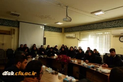 برگزاری جلسه نقد کتاب پنبه، آب و هوا و شتر در ایران دوره اسلامی در پردیس آیت اله کمالوند  