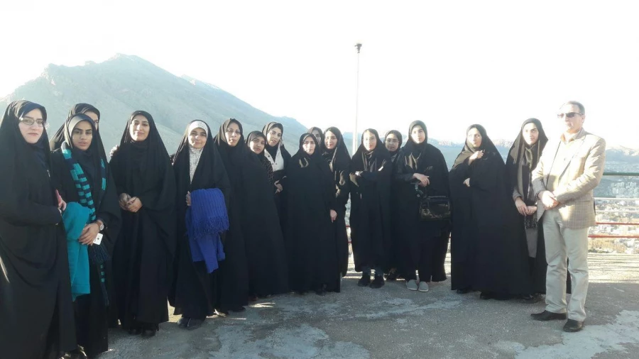 بازدید دانشجویان پردیس و کارکنان پردیس آیت اله کمالوند از بام لرستان