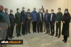 مراسم شب خاطره با حضور رزمندگان دانشجو معلم اعزامی به جبهه های حق علیه باطل در سال 61 برگزار و از کتابی با عنوان حماسه خرمشهر و آن سی دانشجوی لر رونمایی شد 2