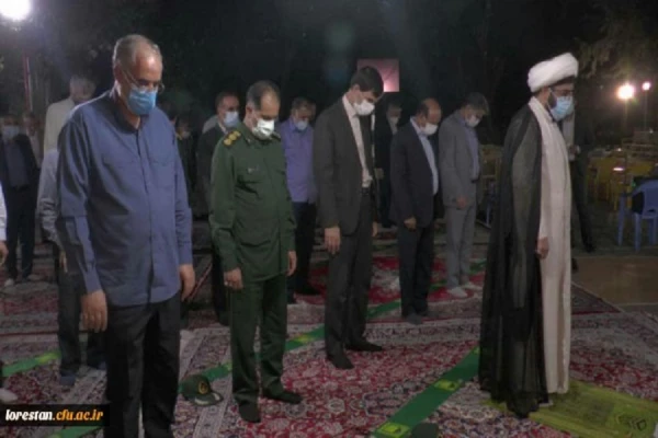 مراسم شب خاطره با حضور رزمندگان دانشجو معلم اعزامی به جبهه های حق علیه باطل در سال 61 برگزار و از کتابی با عنوان حماسه خرمشهر و آن سی دانشجوی لر رونمایی شد 4