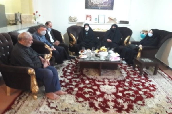 دیدار با خانواده شهید منصوری 2