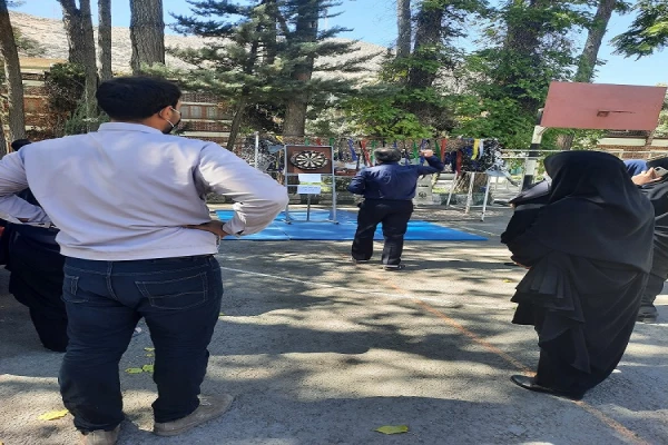 برگزاری مسابقه ورزشی دارت انفرادی کارکنان پردیس آیت اله کمالوند به مناسبت گرامیداشت هفته ی دفاع مقدس به روایت تصویر 6