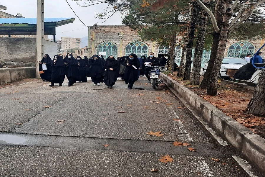 همایش پیاده روی اساتید ، کارکنان و دانشجو معلمان به مناسبت بزرگداشت دومین سالگرد شهید حاج قاسم سلیمانی ( به روایت تصویر ) 2