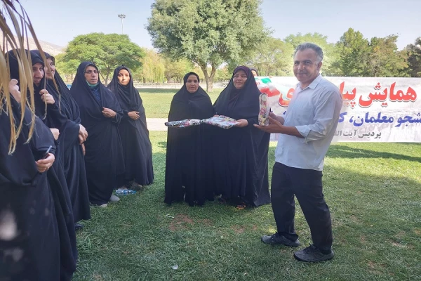 برگزاری همایش پیاده روی به مناسبت عید سعید غدیر خم  7