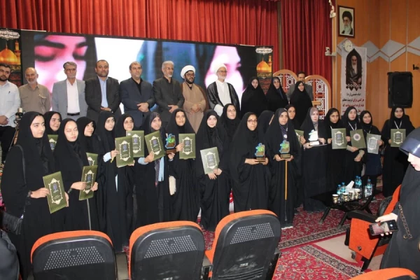 برگزاری سی و دومین جشنواره قرآن و عترت دانشگاه فرهنگیان به میزبانی دانشگاه فرهنگیان لرستان  15