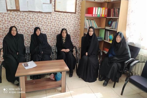 بازدید مسئولین پردیس آیت الله کمالوند از مدارس مجری کارورزی 2