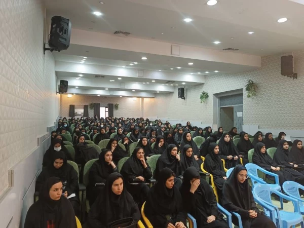 برگزاری جلسه توجیهی با حضور مسئولین گزینش اداره کل آموزش و پرورش در پردیس آیت الله کمالوند  _ دوشنبه ۱۴ / ۹ / ۱۴۰۱ 5