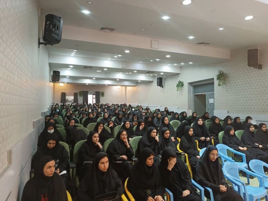 برگزاری جلسه توجیهی با حضور مسئولین گزینش اداره کل آموزش و پرورش در پردیس آیت الله کمالوند  _ دوشنبه ۱۴ / ۹ / ۱۴۰۱ 5