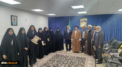 دیدار اساتید و دانشجو معلمان دانشکده علوم اجتماعی با نماینده ولی فقیه در استان لرستان و امام جمعه خرم آباد به مناسبت هفته پژوهش